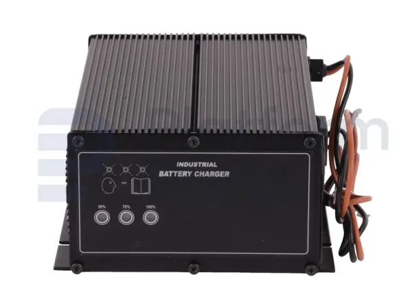 Batterij-lader, 12VDC, 100-240VAC auto, 50/60HZ